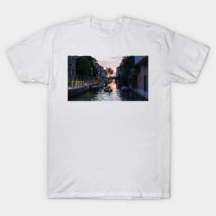 Venetian Romance: A Sunset Over the City of Love T-Shirt